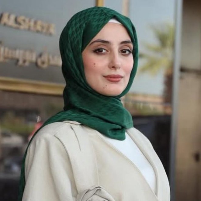 أليسار في زيارة صالون عائشة ماجيك