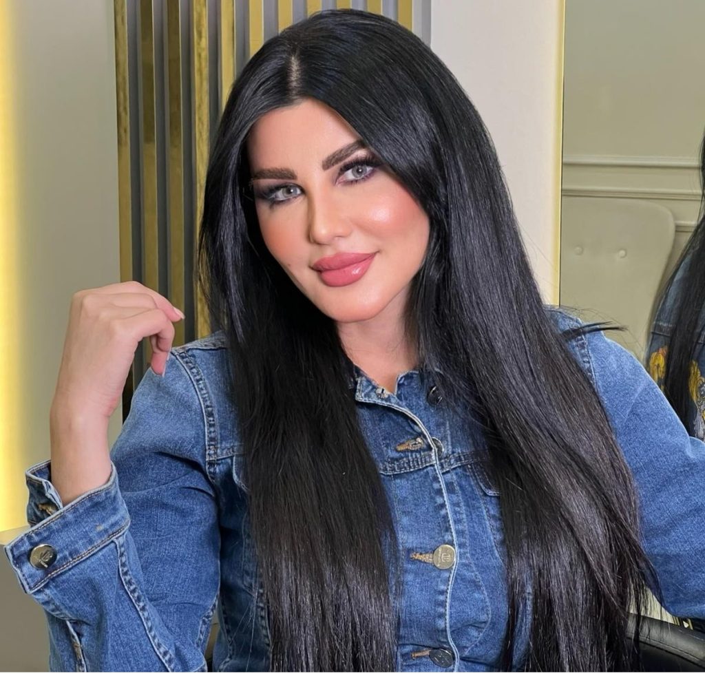 الممثلة جيني أسبر في زيارة صالون عائشة ماجيك